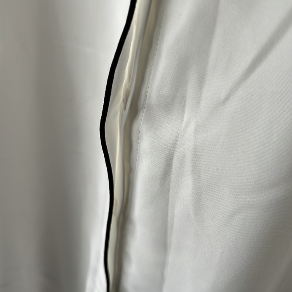 Mod Ref button down the black trim - Picture 4 of 6